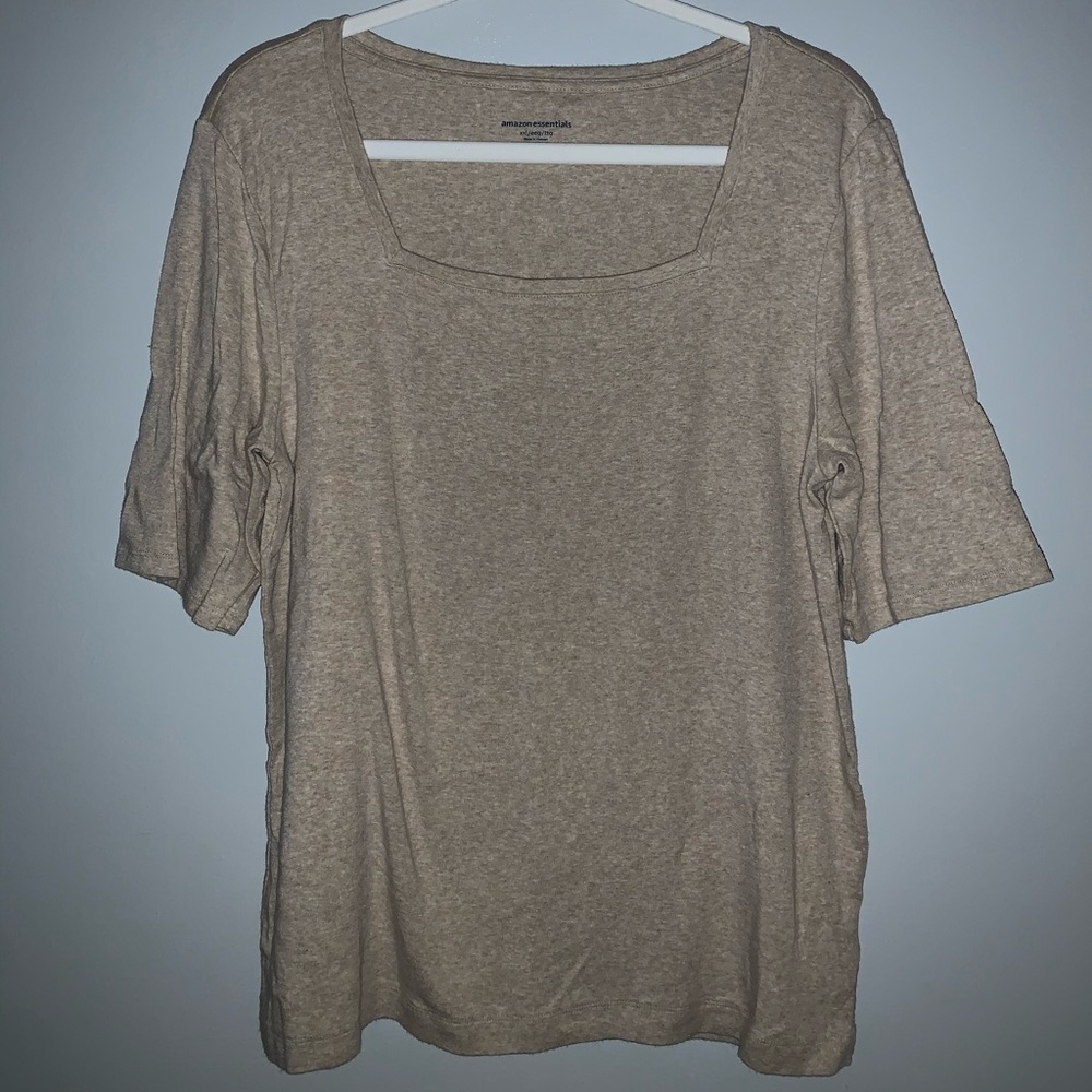 Amazon Essentials top